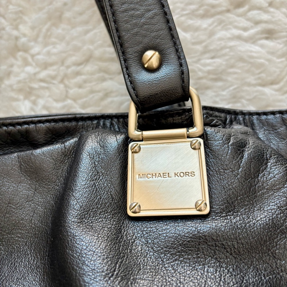Michael Kors Drawstring Black Leather Satchel Bag w/ Dustbag - Picture 5 of 16